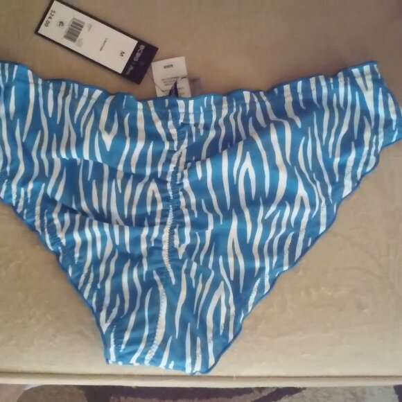 Swim Suit BOttom New With Tags Unworn Sz M Top Is 15" Across Stretchy Material - Picture 2 of 5